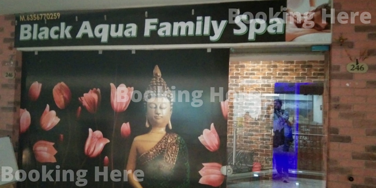 Black Aqua family Spa